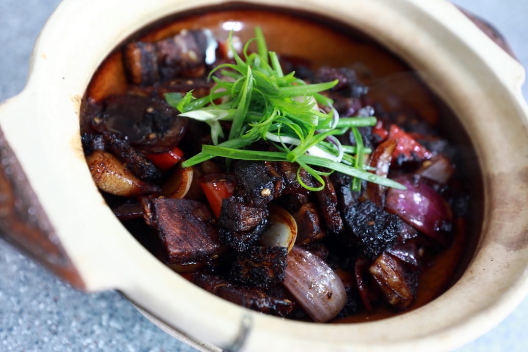 私房好菜 | “宝爸厨房”4烧肉料理  官耀鸿下厨减压 最爱研究新菜色