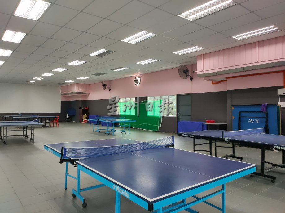 细述华小 | 铿锵步操带动纪律 公民二校顾好每个学生