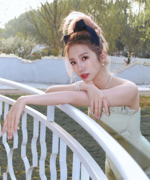 胡夏孟美岐为考生打气翻车 写错“金榜题名”网嘲文盲