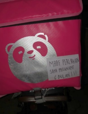 被同行逮到夫帮忙接单 女送餐员怀孕7个月丢饭碗