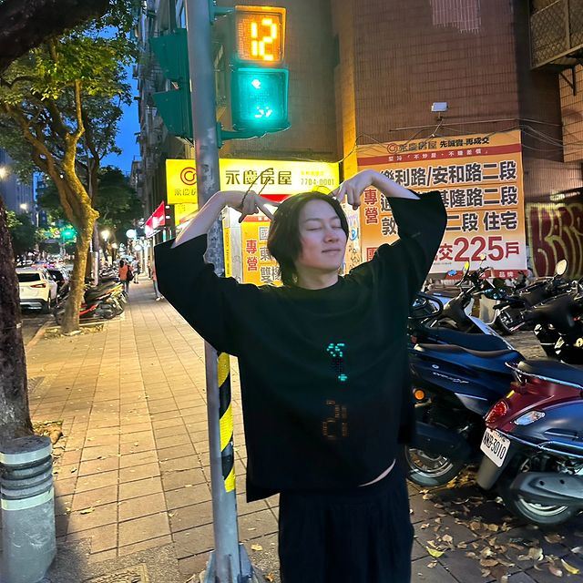 被曝带后辈出入声色场所 希澈驳斥“从来没有”