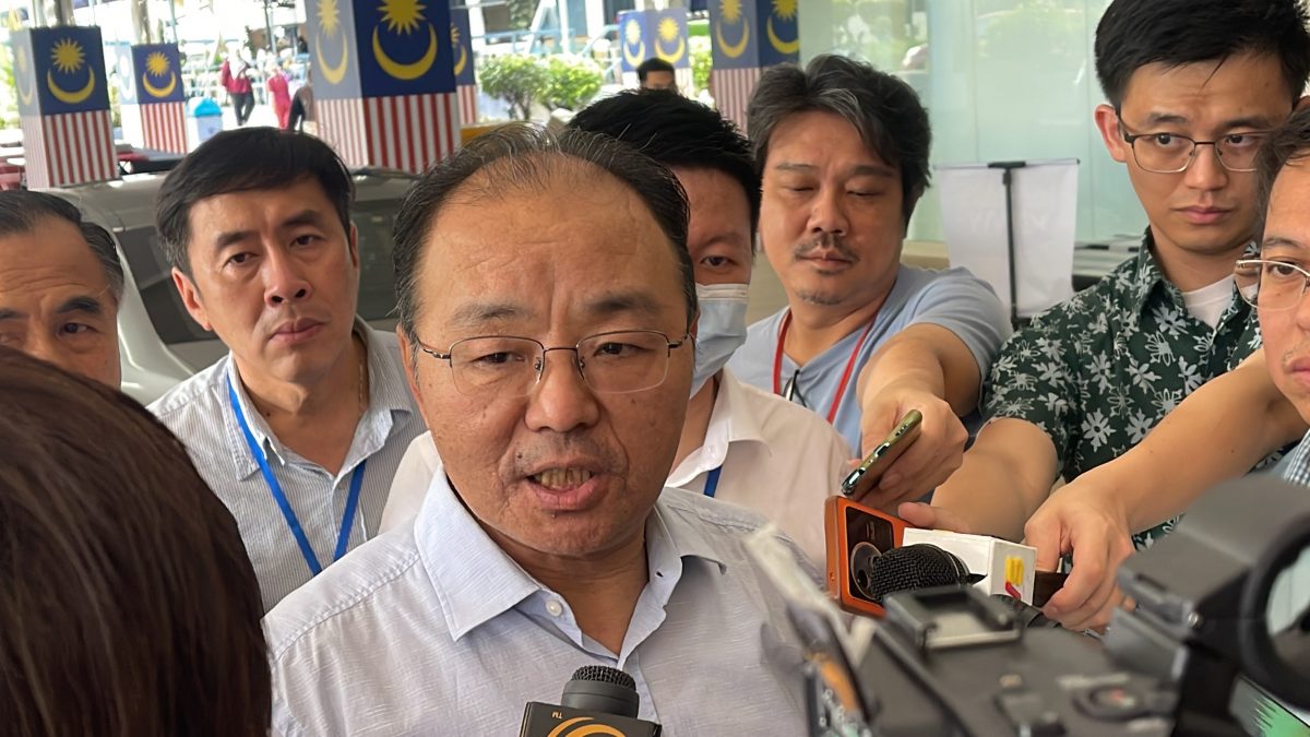 视频|云顶下山旅游巴士翻覆案/ 欧阳玉靖：伤者情况和家属情绪稳定