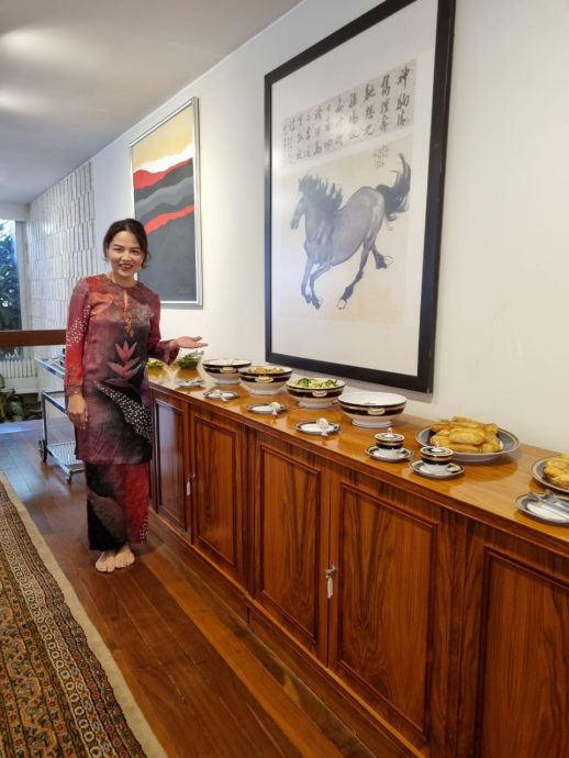 请关联马中建交/18日下版/竹岸交融：大马使节夫人回顾出使十余载，展望马中友好新时代
