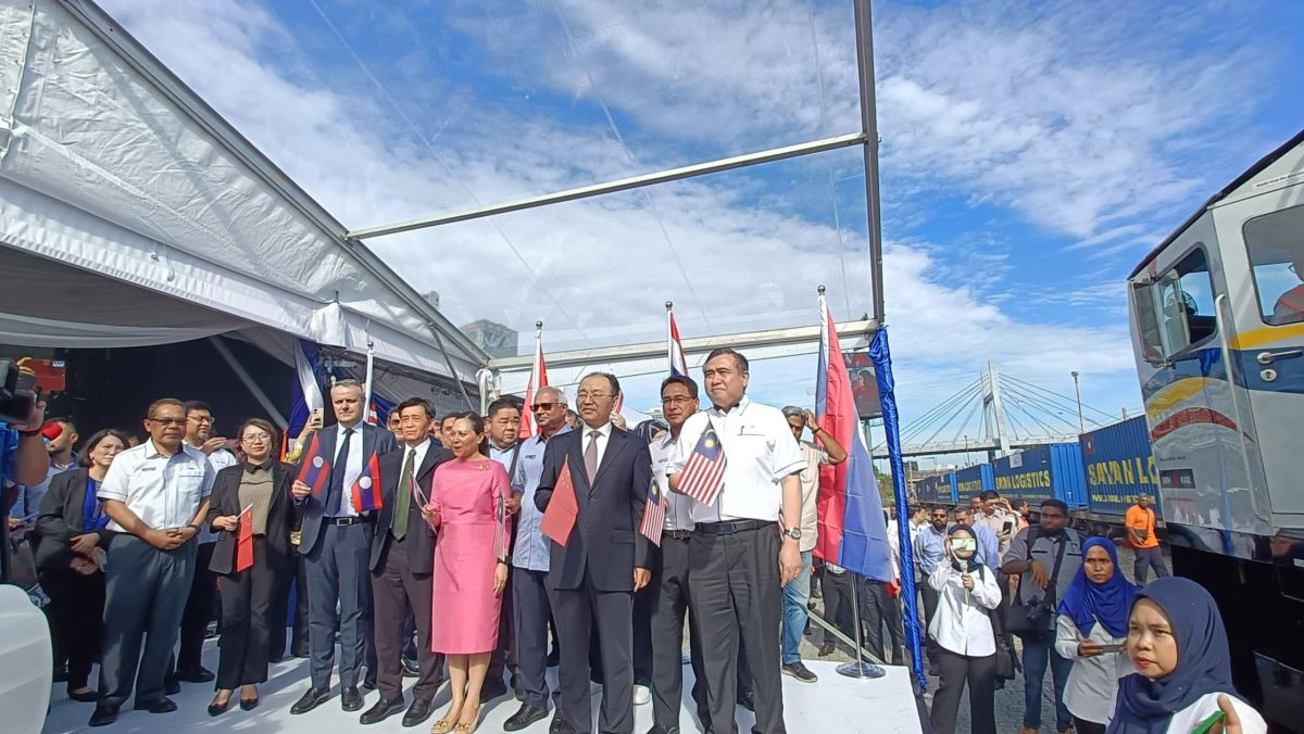  货运列车“东盟快铁”首趟双向发车  跨越泰辽抵重庆只需9天