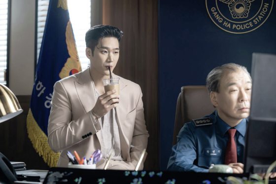 赖振玉/《财阀X刑警》现实生活中,真的能走自己想走的路?