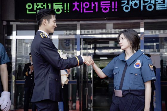 赖振玉/《财阀X刑警》现实生活中,真的能走自己想走的路?