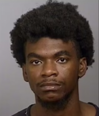 车内温度46摄氏度 美国6岁女童闷烤3小时活活热死　妈妈男友被捕