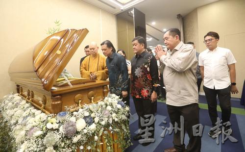 郑金炎丧礼现场照片