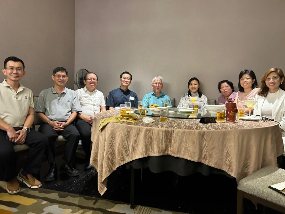 郭清江连任会长职 编协新阵容一新面孔