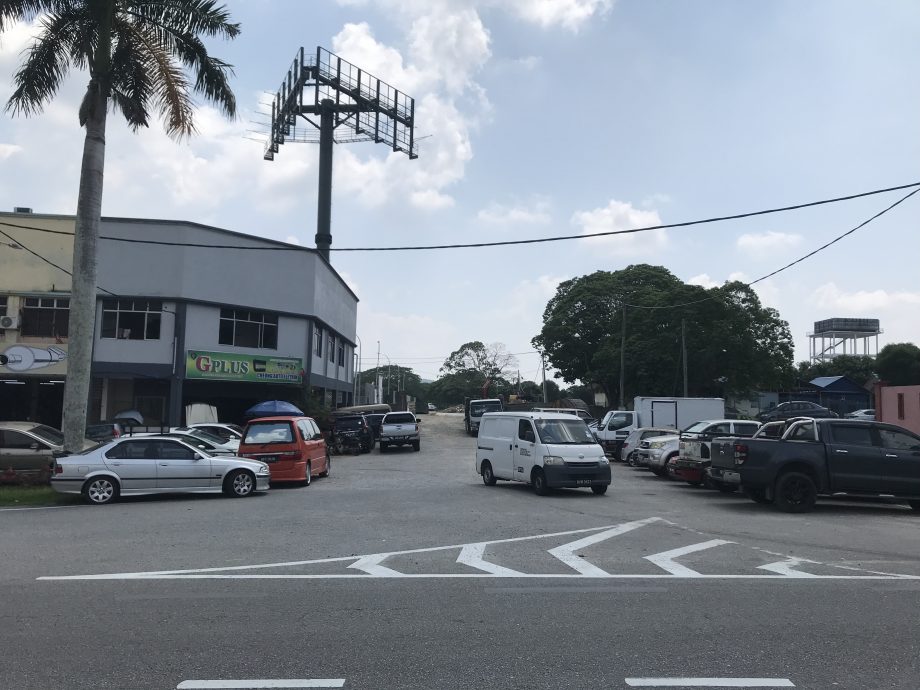 配合新霸市,江沙市议会建议江沙医院方将大门口改到跟霸市路口同一方向