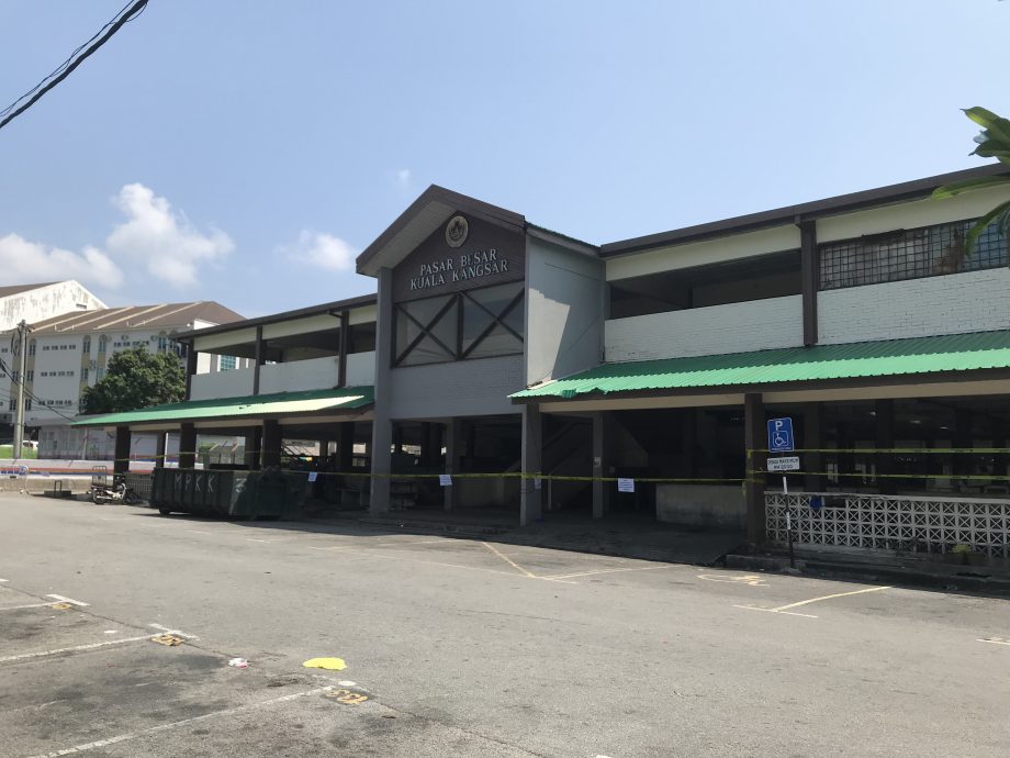 配合新霸市,江沙市议会建议江沙医院方将大门口改到跟霸市路口同一方向