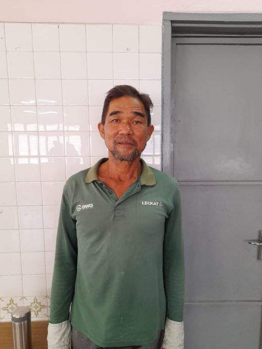 霹发展机构深夜设闸挖坑封路 农民忧无法耕作耽误收成