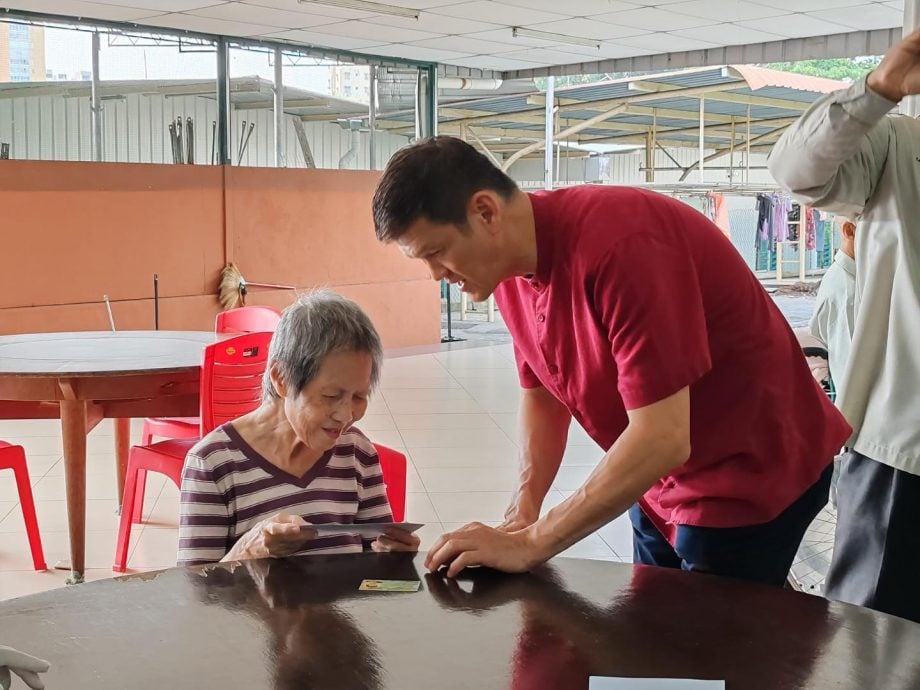 青草巷病老院 45长者喜获回馈金