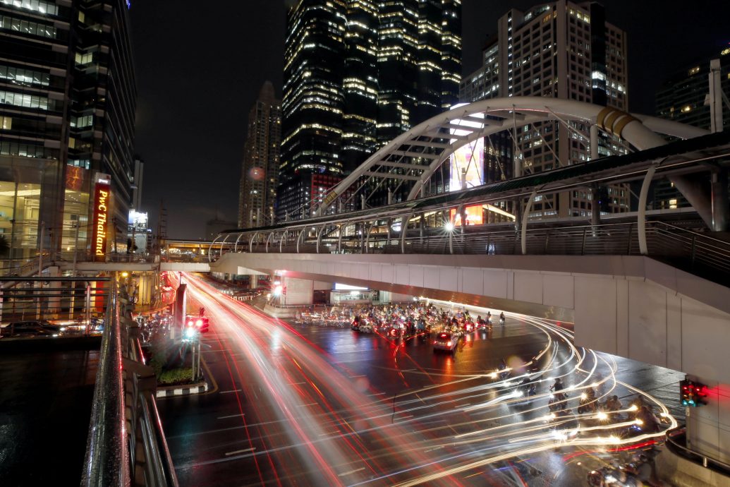 首5月200万大马人游泰国 中游客最爱景点─四面神坛	