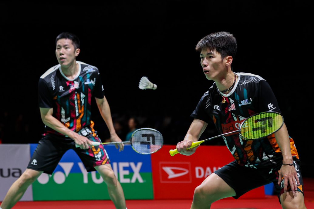 高雄羽球超级100赛|文武内战益昌争复赛资格  詹俊为（王振宇）闯16强
