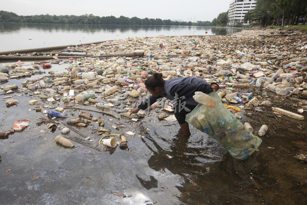 星角摄/地不佬河垃圾清不完