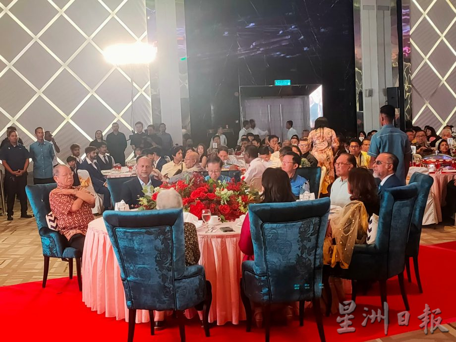 (全国版)安华当首相 卡巴星功不可没