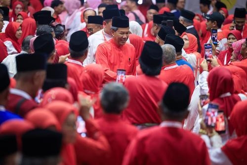 收复30国席·哈山:须对垦殖区选民对症下药