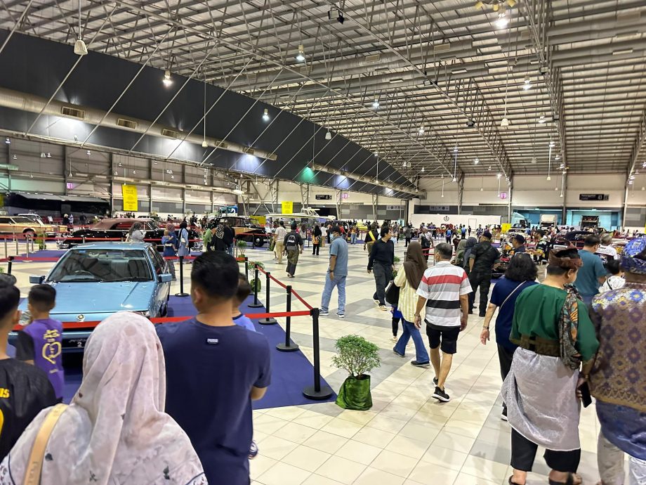 （即日下古城版p3）37辆豪车在MITC展出5天