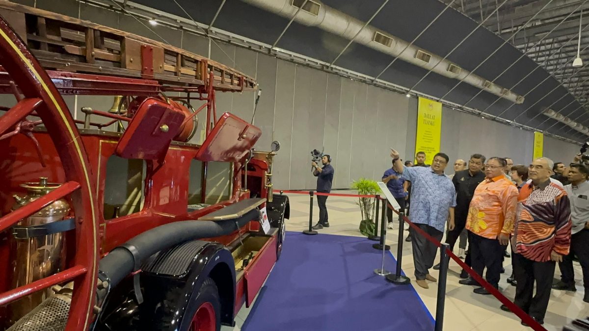 （即日下古城版p3）37辆豪车在MITC展出5天