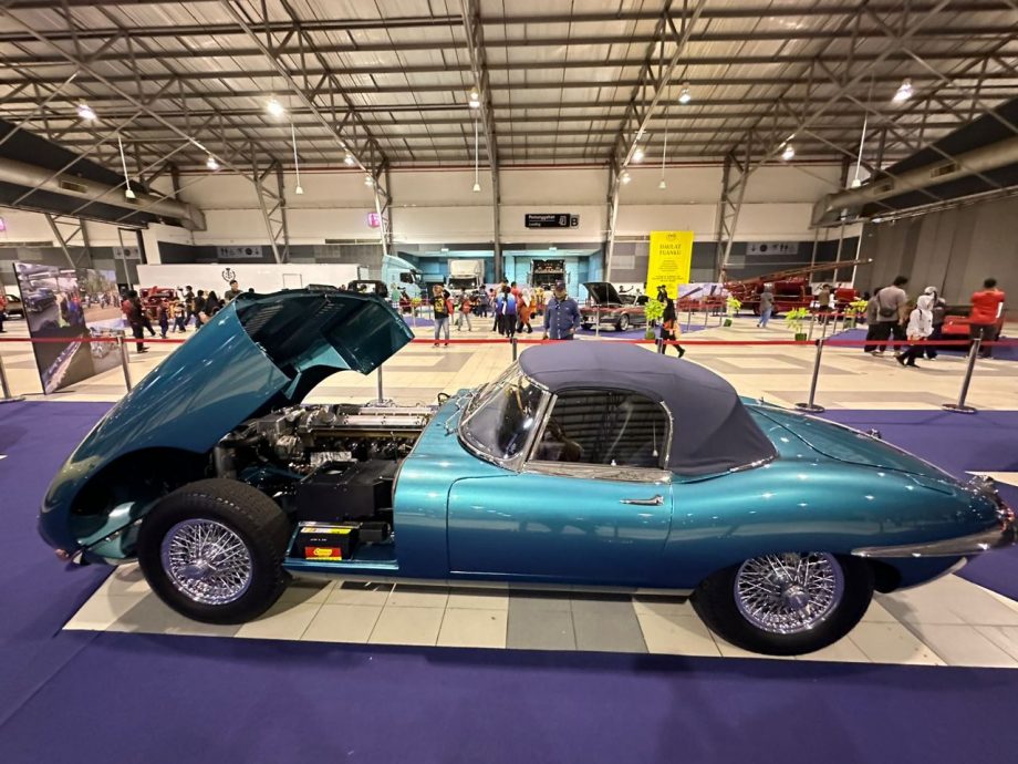 （即日下古城版p3）37辆豪车在MITC展出5天