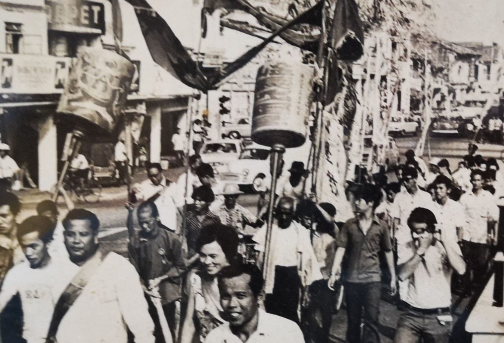 (古城封底主文)《庙堂之旅》一尊超过300年的张公圣君神像,一个乩童的指引 金山宫从住家变神庙