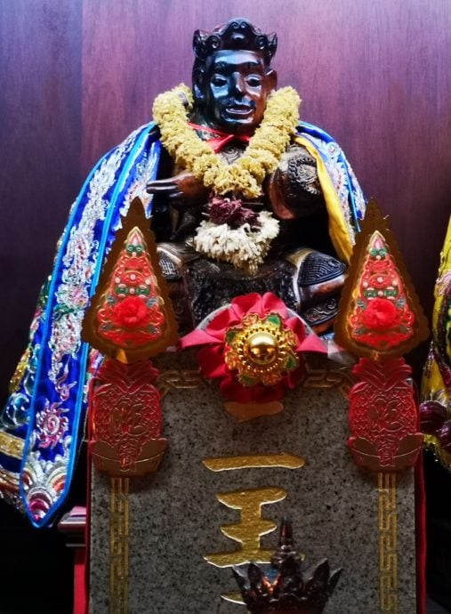 （古城封底主文）《庙堂之旅》一尊超过300年的张公圣君神像，一个乩童的指引　金山宫从住家变神庙