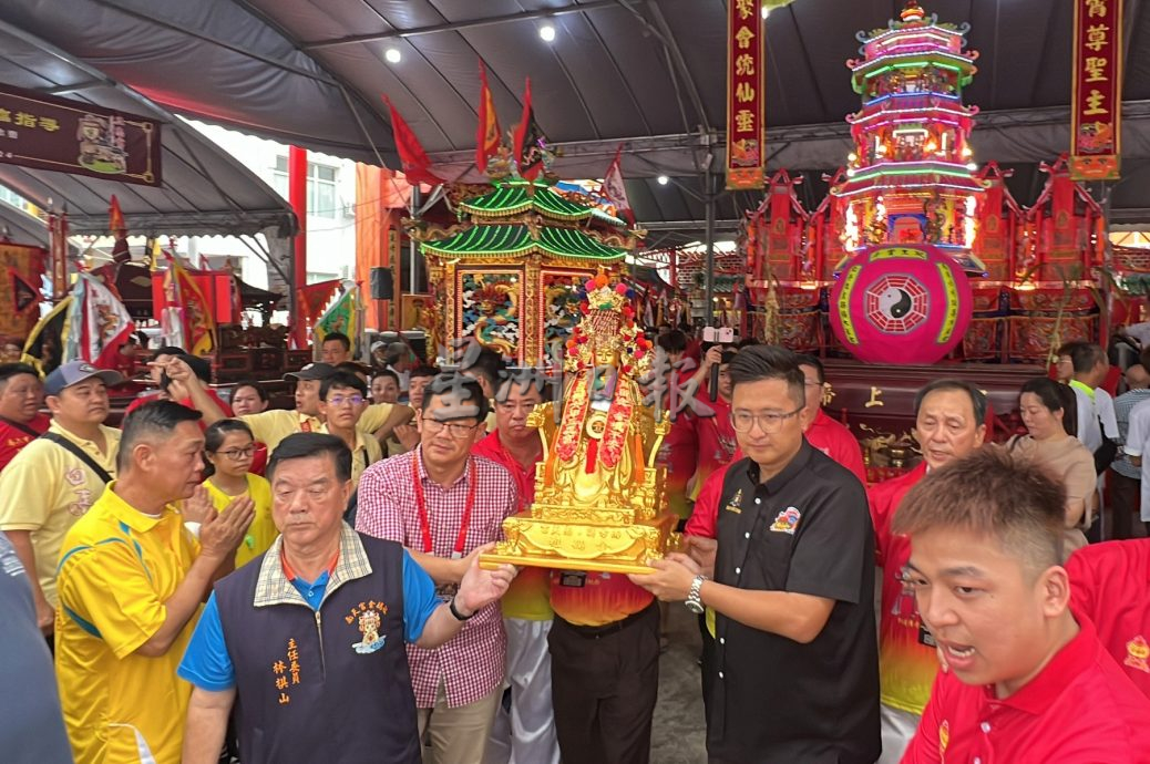 （古城封面主文）145队伍 逾40神轿·万人参与三忠宫众神巡筵遶境
