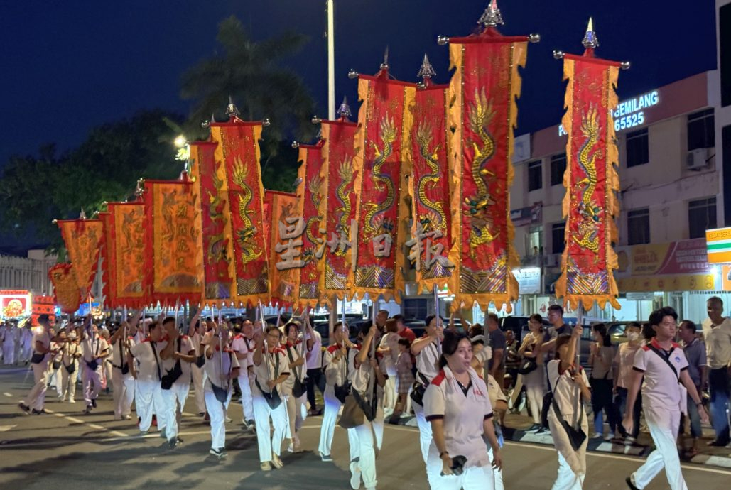 （古城封面主文）145队伍 逾40神轿·万人参与三忠宫众神巡筵遶境
