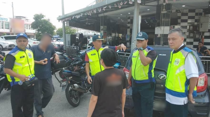 （古城封面主文）汉都亚再也市议会展开零障碍行动，清除停车位及公共场所的障碍物