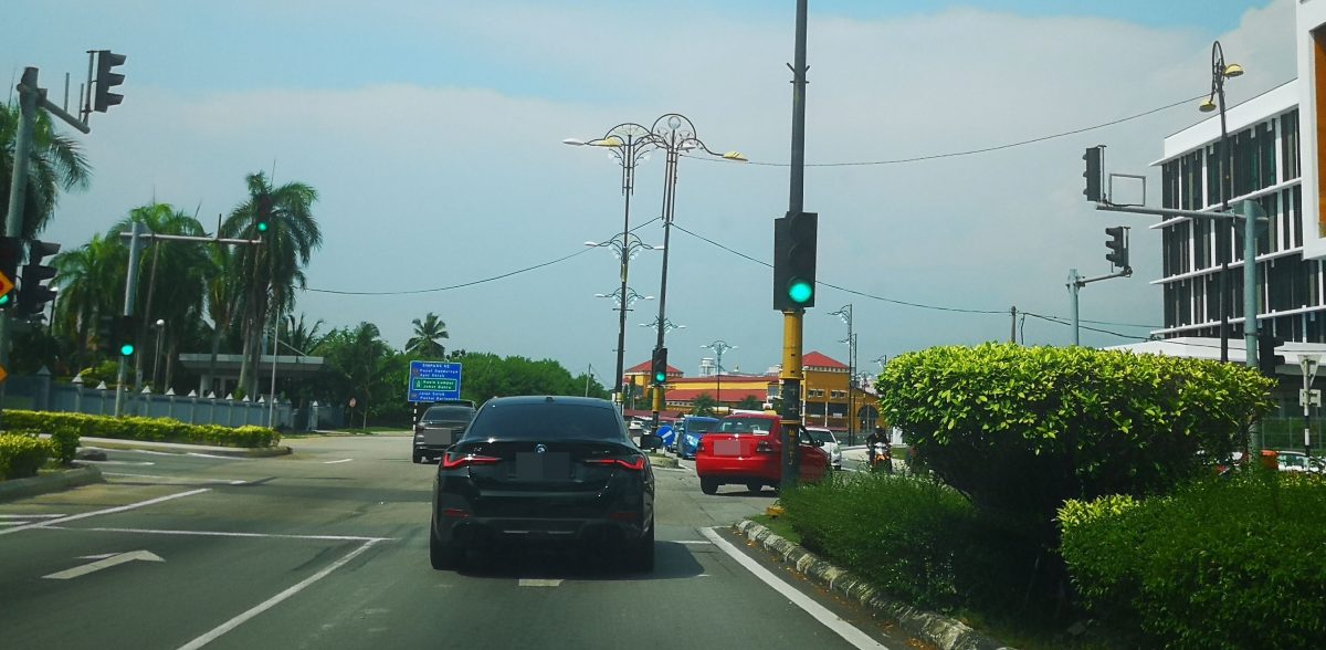 (古城封面主文)英飞凌路口车祸不断 李翰霖建议关闭从英飞凌至慈济会所前的3路口 改善交通安全