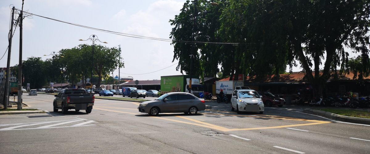 (古城封面主文)英飞凌路口车祸不断 李翰霖建议关闭从英飞凌至慈济会所前的3路口 改善交通安全