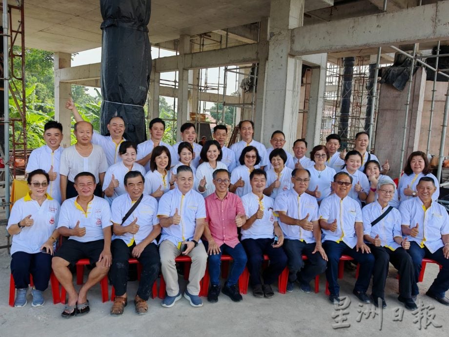 南天宫安定横樑仪式大典，代表光明正大、为人正直、顶天立地