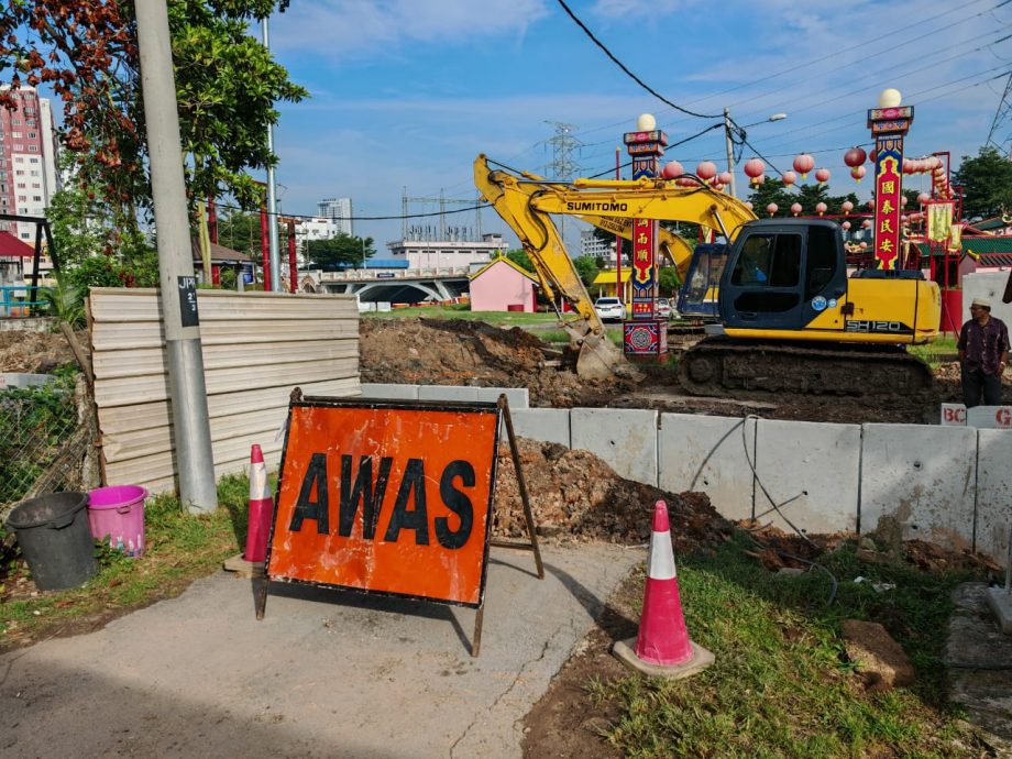 (古城第五版主文)帆加南马班底设174洋灰沟渠,盼减缓水灾问题