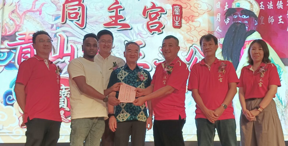 (古城第五版主文)邱培栋表示,有心人用社交媒体误导未成年改教