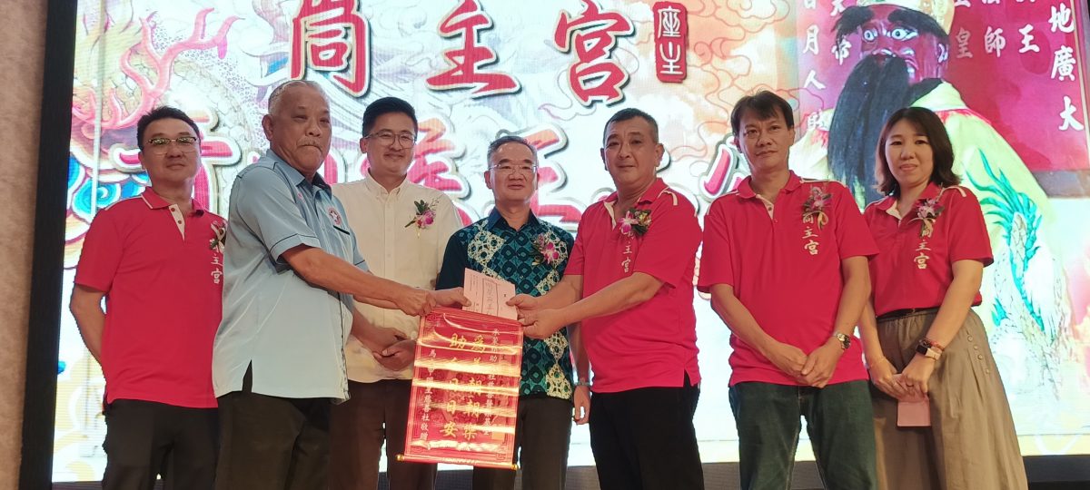 (古城第五版主文)邱培栋表示,有心人用社交媒体误导未成年改教