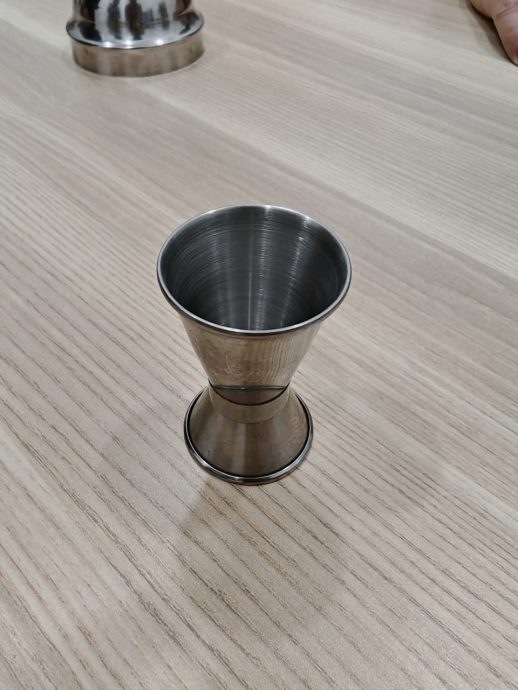 (古城第六版主文)不能使用盎司单位量酒杯,邱培栋希望内贸局勿矫枉过正