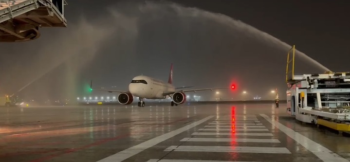 （大北马）吉祥航空首航从上海飞抵槟城