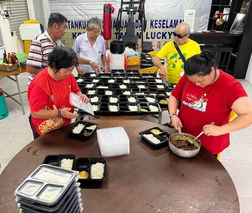 (大北马)同心兄弟慈善团体每2个周六免费派发200份盒饭