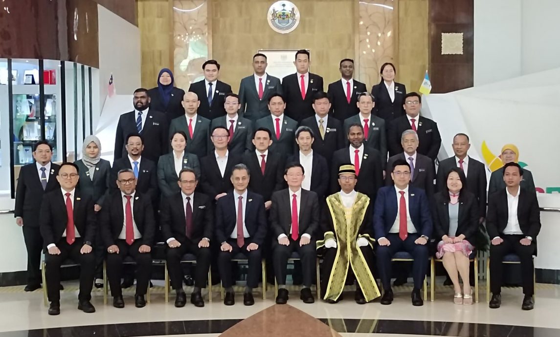 (大北马)威省市政厅原任秘书峇德鲁接任第三任威省市长