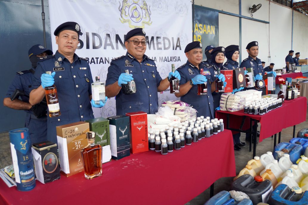 (大北马)玻港口护卫行动发现海边遗弃近700瓶咳药,玻关税不排除本地非法制作,走私到泰渗哥冬叶水
