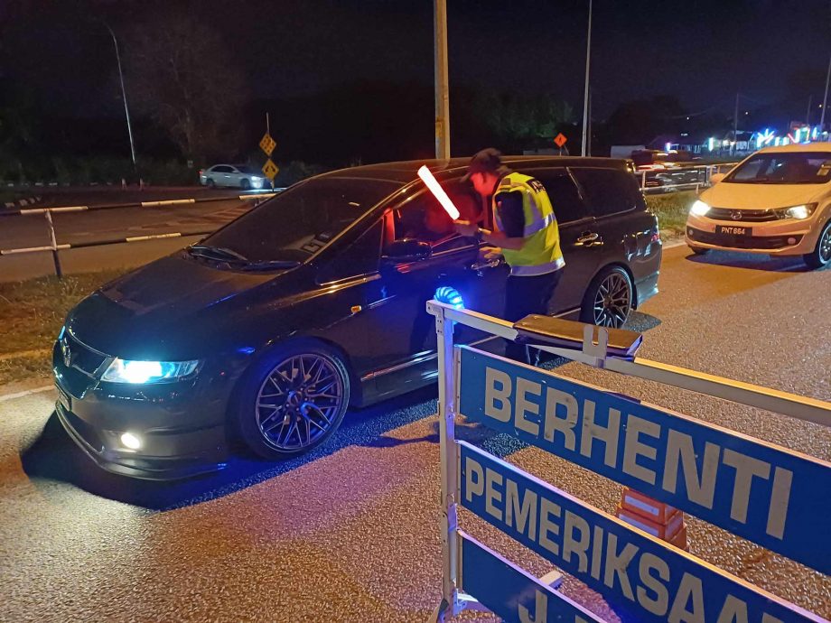 (大北马)瑟丁凡鲁丹:长途巴士司机的粗心和鲁莽态度,乘客的安全分分钟会受到威胁和没有获得保障