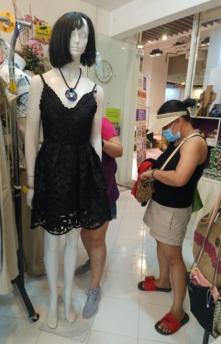 (大北马)绿量/旧衣也能穿出新风格 WCC价值店为环保慈善献一份力