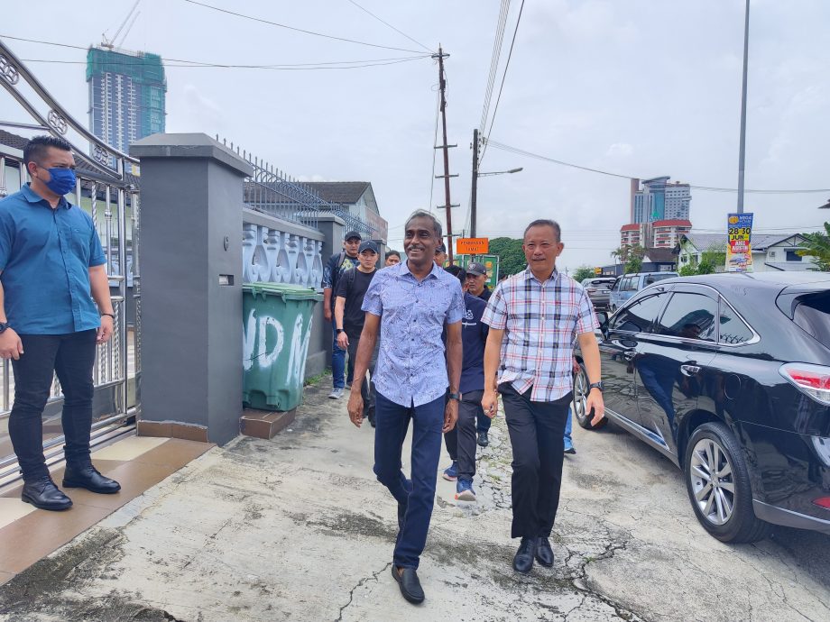 （已签发）全国：新山警匪枪战｜其中一匪38前科 柔总警长：调查报告出炉将公布详情