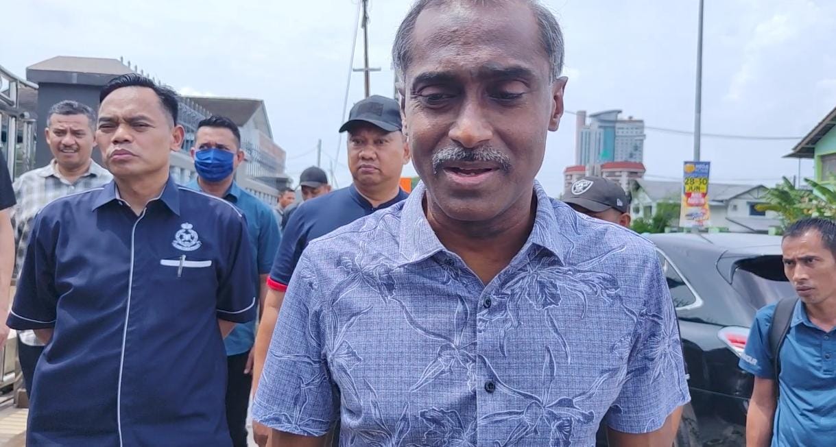 （已签发）全国：新山警匪枪战｜其中一匪38前科 柔总警长：调查报告出炉将公布详情