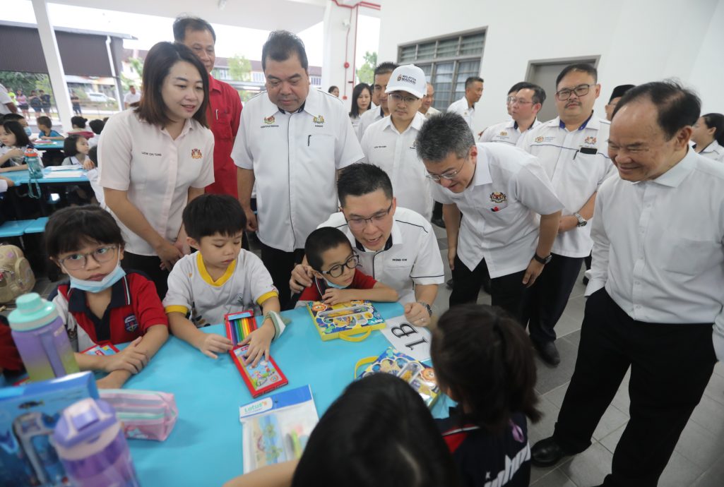 (已签发)全国:明年改两班制开办学前教育,培才放眼成完整学校