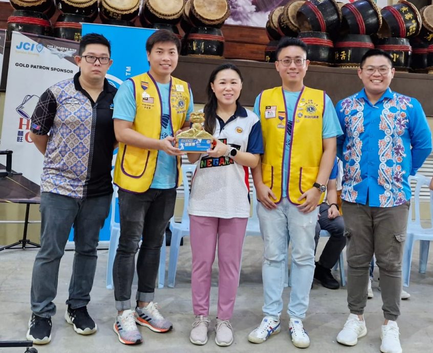 （已签发）柔：**可版头**銮2机构联办“少年飞羽”羽球赛 56名小学生积极参赛