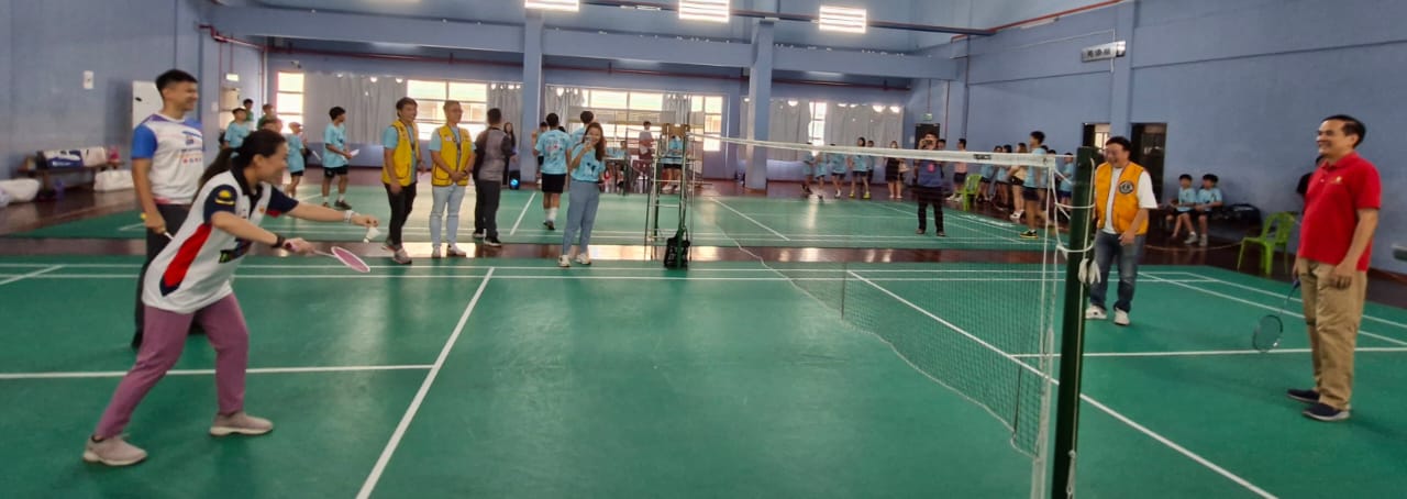 （已签发）柔：**可版头**銮2机构联办“少年飞羽”羽球赛 56名小学生积极参赛