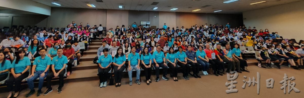 (已签发)柔:峇华小华语演讲笔试赛,36华小141名学生参赛