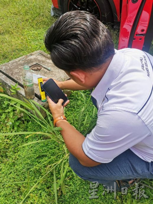 （已签发）柔：**版二头**广西村河水今年数度变黑 村民：何时彻底解决？